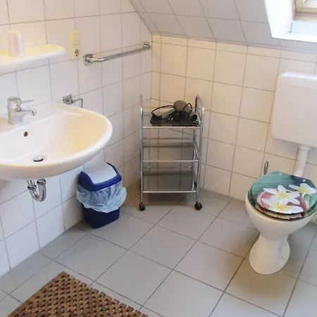 Doppelhaushaelfte Mit Windgeschuetzter Terrasse * Nessmersiel